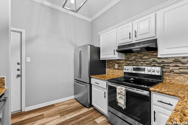 Image 11 of 29 For 17041 Vista Bluff Dr