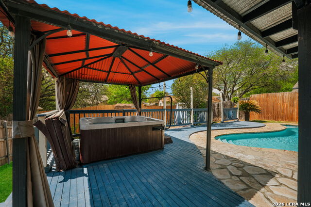 Image 21 of 29 For 17041 Vista Bluff Dr