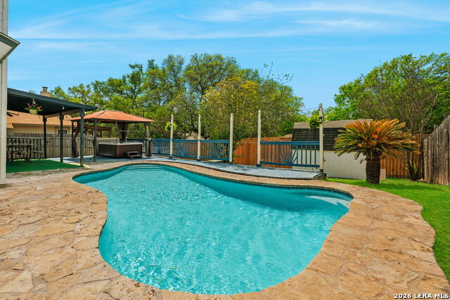 Image 25 of 29 For 17041 Vista Bluff Dr