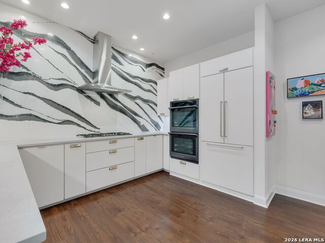 Image 13 of 39 For 230 Dwyer Ave  701