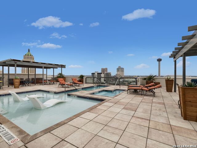 Image 34 of 39 For 230 Dwyer Ave  701