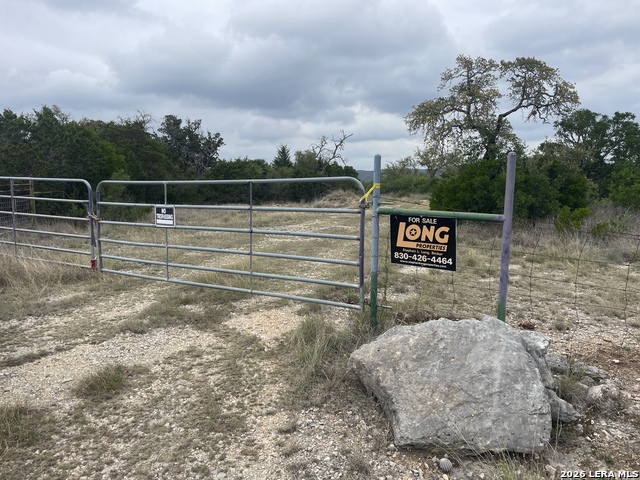 Listing photo id 9 for 000 Private Road 2410
