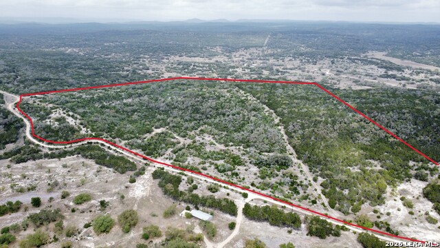 Listing photo id 0 for 000 Private Road 2410