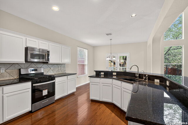 Image 17 of 41 For 515 Catanbo  