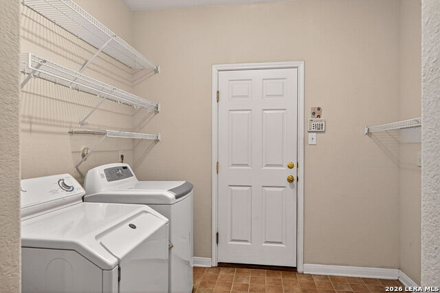 Image 28 of 41 For 515 Catanbo  