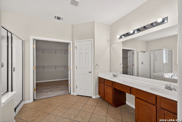 Image 37 of 41 For 515 Catanbo  