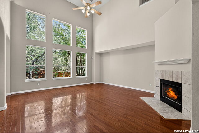 Image 4 of 41 For 515 Catanbo  