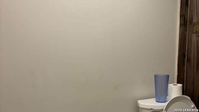 Image 10 of 13 For 3601 S Flores  1