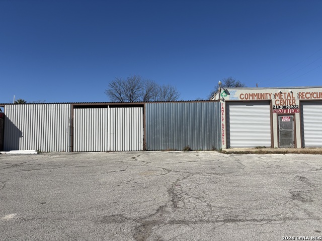 Image 2 of 13 For 3601 S Flores  1