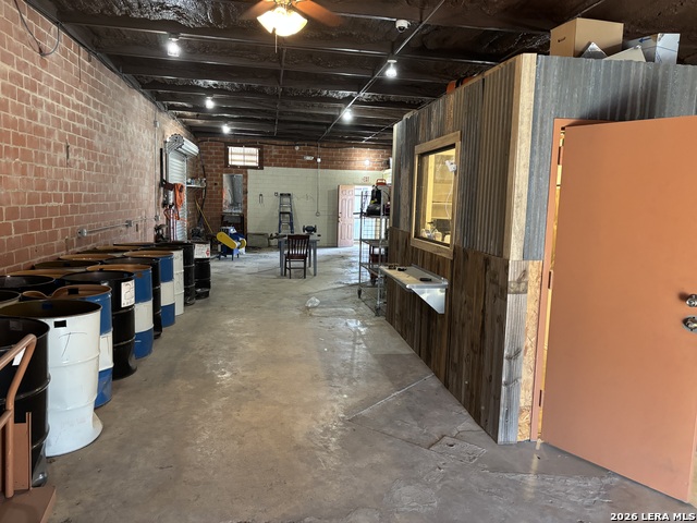 Image 8 of 13 For 3601 S Flores  1