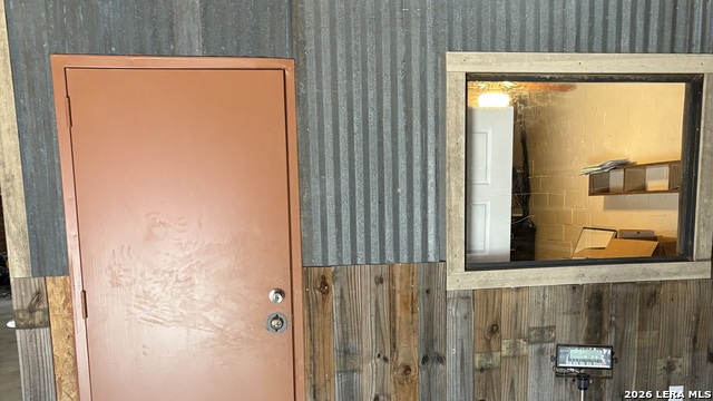 Image 9 of 13 For 3601 S Flores  1