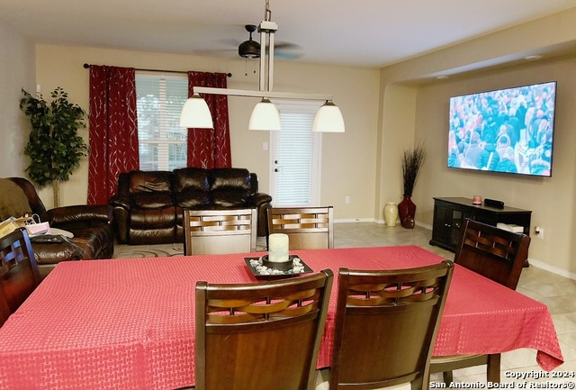 Image 5 of 13 For 11208 Hill Top Bend