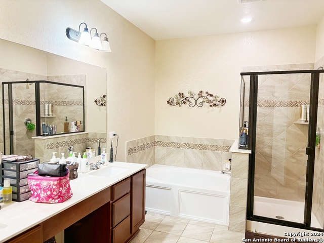 Image 7 of 13 For 11208 Hill Top Bend