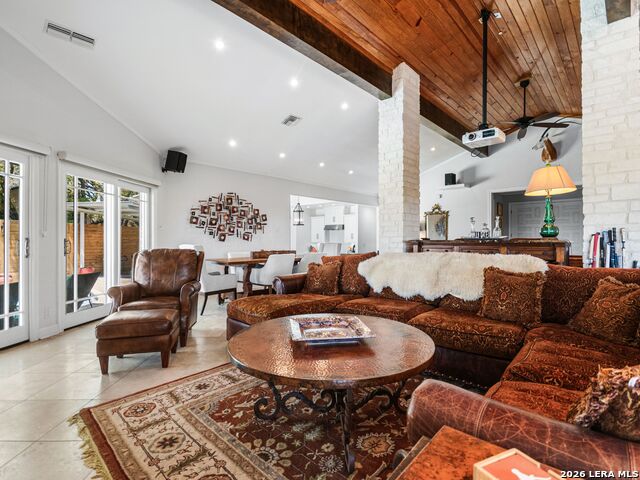 Image 19 of 56 For 14407 Challedon Circle