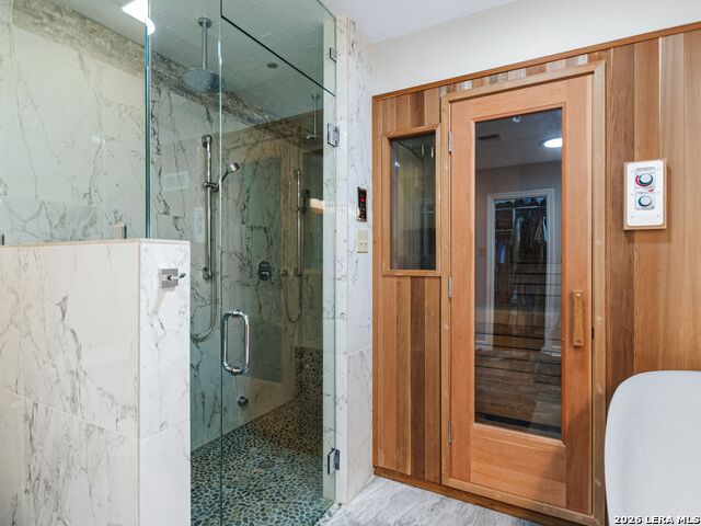 Image 26 of 56 For 14407 Challedon Circle