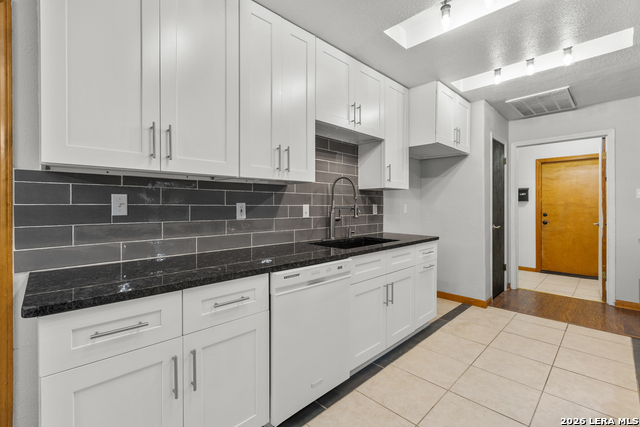 Listing photo id 8 for 181 Skytrail