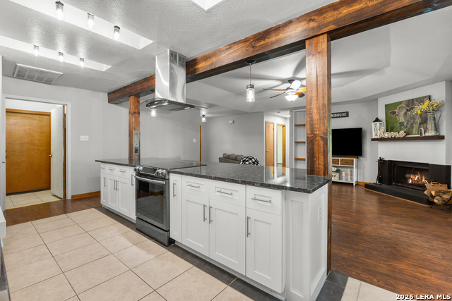 Listing photo id 10 for 181 Skytrail