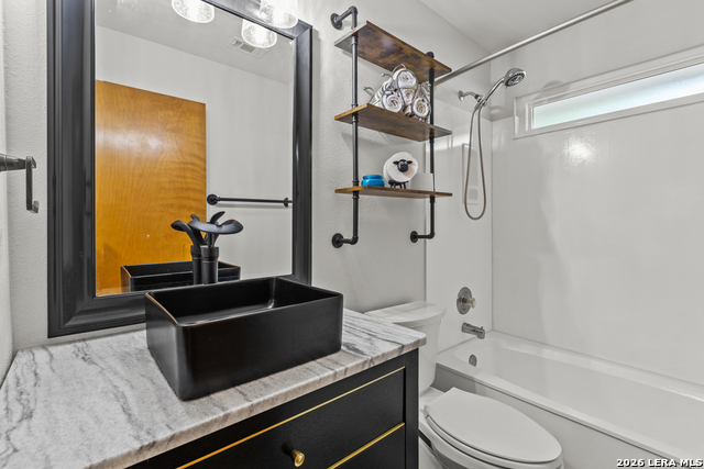 Listing photo id 17 for 181 Skytrail