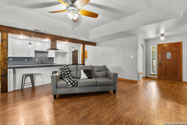 Listing photo id 2 for 181 Skytrail