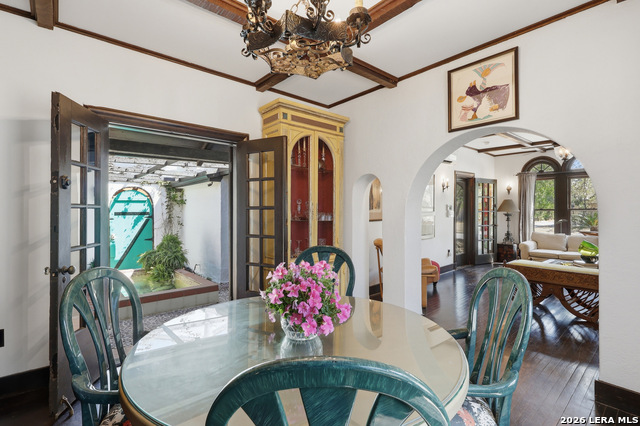 Image 12 of 47 For 315 Club Dr  