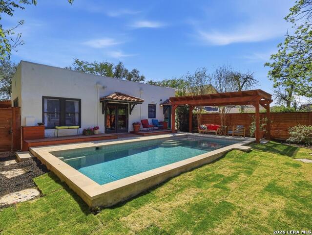 Image 29 of 47 For 315 Club Dr  