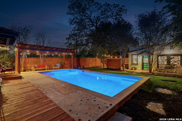 Image 3 of 47 For 315 Club Dr  