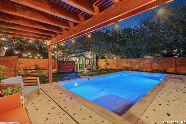 Image 31 of 47 For 315 Club Dr  