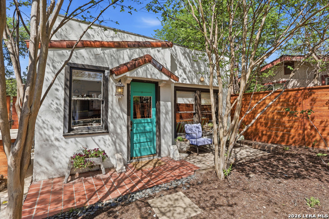 Image 34 of 47 For 315 Club Dr  