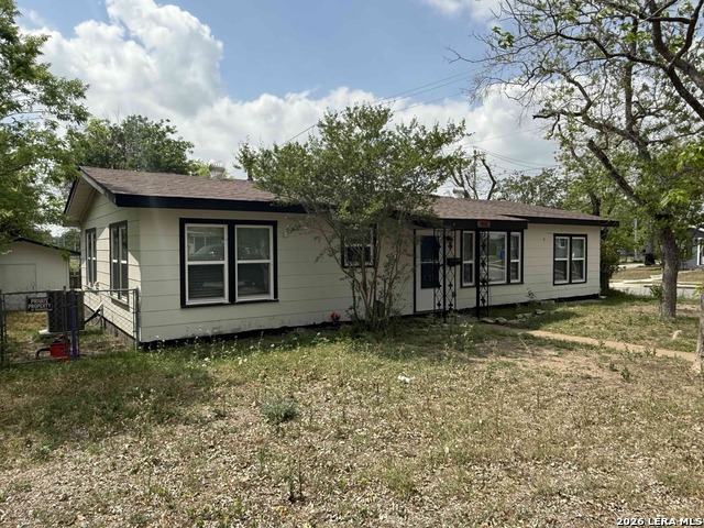 Details for 903 Walnut E, Seguin, TX 78155