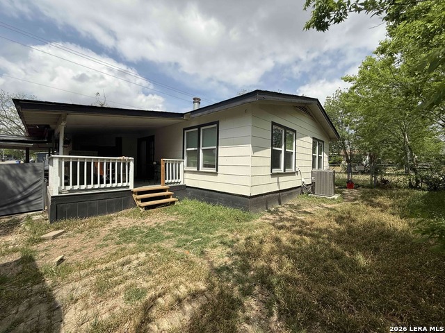 Image 15 of 18 For 903 Walnut E