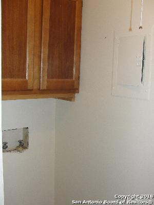 Image 9 of 10 For 4710 Oakfield Way