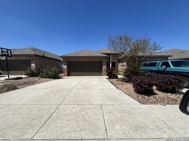 Image 2 of 21 For 170 Joanne  