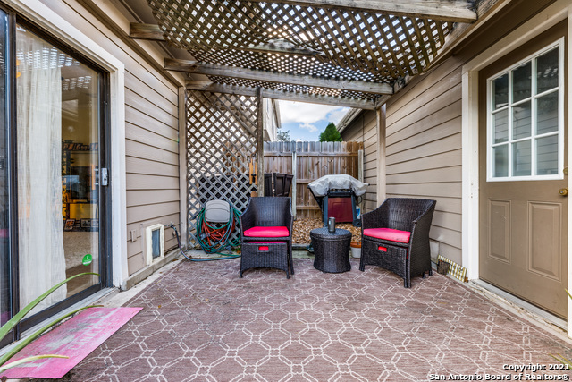 Image 17 of 21 For 12 Cross Canyon