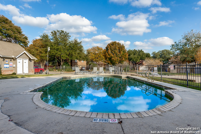 Image 19 of 21 For 12 Cross Canyon