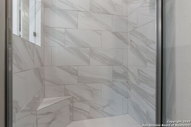 Image 28 of 31 For 10016 Rebecca Place