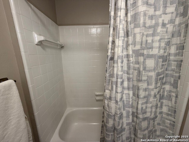 Image 17 of 24 For 7331 Still Brook