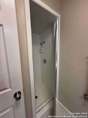 Image 21 of 24 For 7331 Still Brook