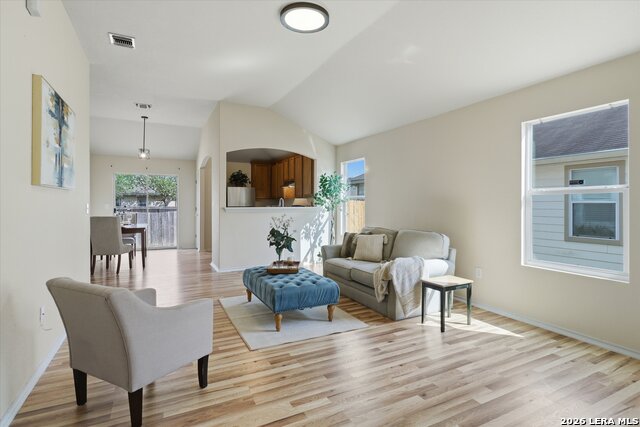 Image 5 of 27 For 7422 Copper Cliff