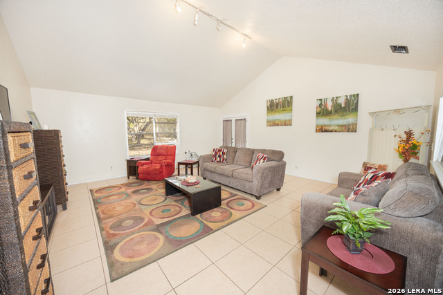 Image 11 of 40 For 9623 Geronimo Oaks