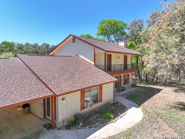 Image 24 of 40 For 9623 Geronimo Oaks