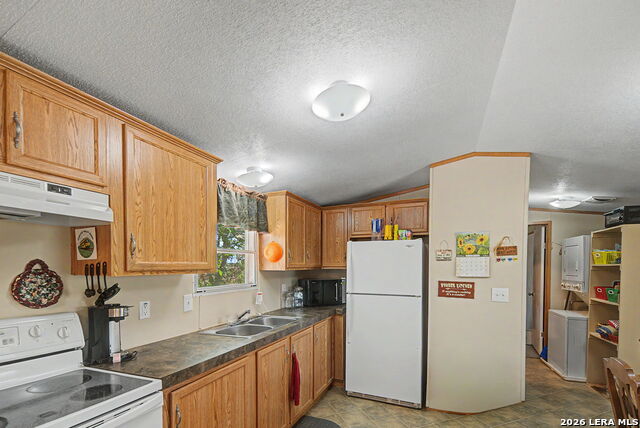 Image 7 of 25 For 1250 Darst Creek