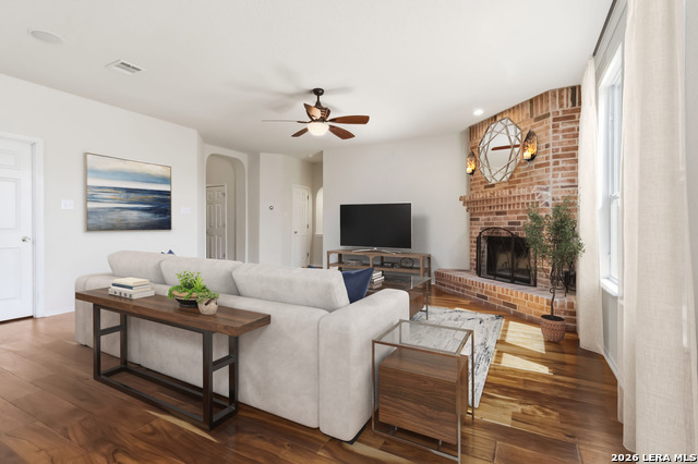 Image 10 of 40 For 318 Bright Chase