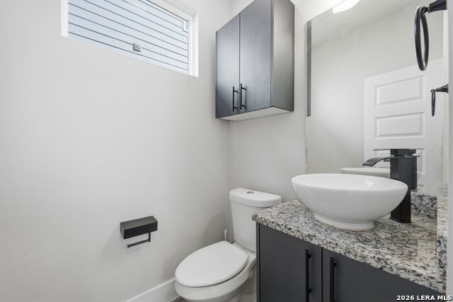 Image 11 of 43 For 344 Claremont