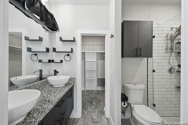 Image 28 of 43 For 344 Claremont