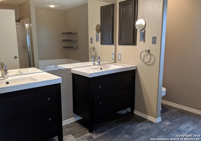 Image 17 of 29 For 8518 Park Olympia