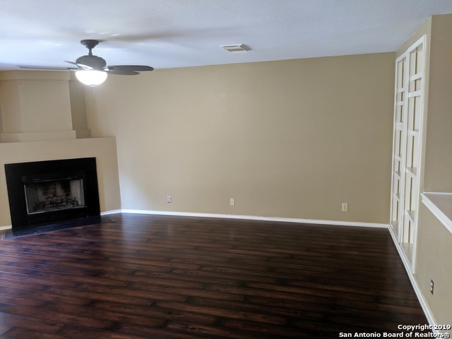 Image 4 of 29 For 8518 Park Olympia