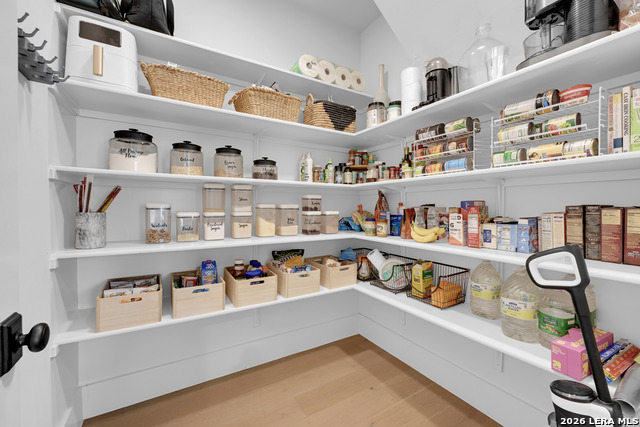 Image 27 of 63 For 415 Ogrady  