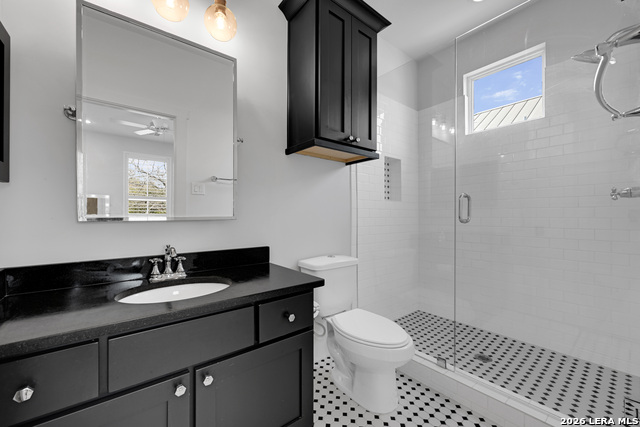 Image 42 of 63 For 415 Ogrady  