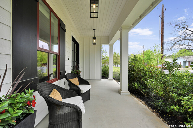 Image 7 of 63 For 415 Ogrady  