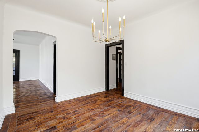 Image 11 of 60 For 162 Davis Ct